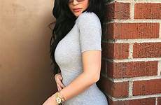 kylie jenner instagram dress social hot hourglass pregnancy mama secret shape stay look outfits after curves tight photoshoot over fotos