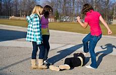 fighting school fight girl bullying violence girls teens risky kids schoolyard other serious high articles so behaviors teenager souls dark