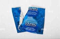 condom wrapper durex kondom verpackung condoms ripped gerissen