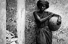 slave woman trade african arab slaves africa girl servant somali history mogadishu slavery women american islam early 1883 female were