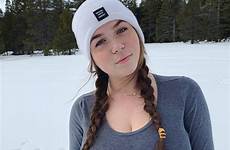 cold snow snowbunny girl reddit women boobs small woman its