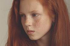 redhead red redheads freckles hair girl ginger beautiful girls woman women pretty young non heads natural nature ha amore lui