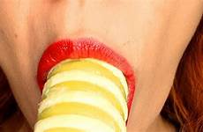 icecream lips eating