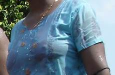 desi aunty girls hot village bra wet open indian nipple dress bhabhi saree actress blue blouse sex show sexy cleavage