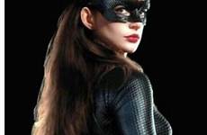 catwoman hathaway gatubela dark disfraz rises marvel famosas batgirl karakter orang terinspirasi celebridades guapas actrices asli cual