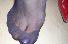 toes sexy shoes foot toe feet pretty pantyhose legs female tights purple office shoe leg red heel toenails gap sole