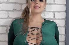 women girl big girls whoppers voluptuous curvy plus boobs hot busty size sexy beautiful brunette models young curves thinking