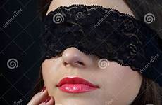 bendata blindfolded ragazza blindfold occhi