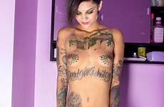 bonnie rotten pissing piss peeing tumbex tits naked
