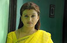 sona heiden pathu actress indian south pic movies 2011 tamil filmibeat updates india latest 2010