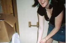 girls toilets unclogging hot izismile