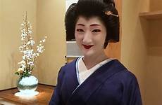geisha kyoto geiko culture japan maiko vogue inside masaki peek secretive japanese meaning dream choose board