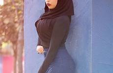 muslim iranian curvy pendek filles jolies gaya celana outfits