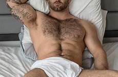 hairy men tumblr guy jase man stevens claus pelz hot oscar hunks masculine bed sexy