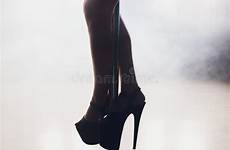 heels dancer
