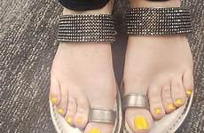 toes chubby