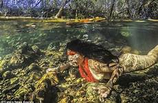 people indigenous brazilian swimming native tribe underwater show american remote women tribes stunning inside stuckert brazilians river ricardo amazon tribal