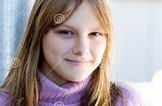 jeune fille jonge glimlachen portret tienermeisje gelukkige adolescence sourire verticale heureuse jorja succubus