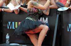 wardrobe malfunction knicker flashing phoebe worst dykstra mmvas dressed tops celebrity ok suffered muchmusic awards video