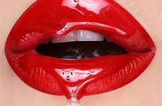 lipstick lippen marieclaire rote divya