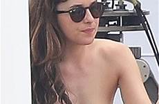 dakota steele anastasia shades desnuda tetas famosas mostrando darker thru desnudas toplles celebrities fappening