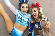 cheer cheerleaders college cute poses cheerleading girls preteen instagram outfits football high girl choose board body