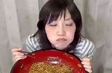 japanese woman noodles her food yuka kinoshita bowl petite mouth massive yakisoba three halfway nearly minute through pounds eight demolishes