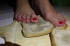 feet bread crush dutch woman