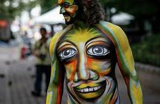 bodypainting nudists yorkers hammarskjold participant attends advocate encouraging embrace anadolu