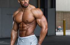 bodybuilder tibo musculosos negros homem bodybuilding hunks corpo homens gibi outdoors