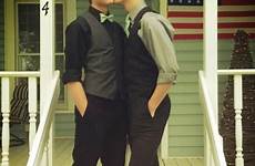 kisses boyfriends lgbt pareja novios parejas beso gays jack tablero adolescentes lust circumstances