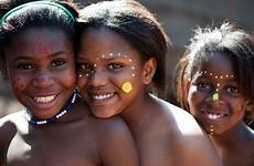zulu african girls africa face tribes tribe tribal girl teens traditional paint makeup people children little teen their jr culture