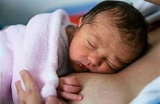 mother baby newborn sleeping chest mothers sleep proves instincts trust science breastfeeding their