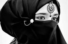 niqab hijab arabian burka islamic sekigan hijabi niqabi veil majalah abaya arabische haute bezoeken weheartit deuil islamique