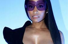 minaj nicki reine lunettes asymétrique bottes