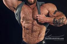 hairy caleb blanchard hunks bodybuilders bearded oso muscles petto chested villoso