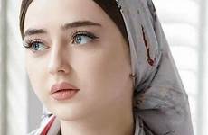 girl beauty muslim beautiful hijab face women cute pretty eyes indian arab kashmiri woman india rosto angelical choose board