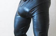 gay rubber pumping latex into