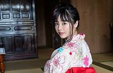 yuna ogura kimono