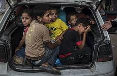 gaza hamas palestinian kerry toward truce defiant shelter