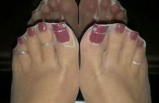 toenails nails feet toes