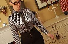 teacher mistress strict dominatrix tailleur cravate commande governess jupe headmistress wot