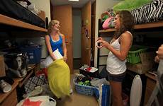 dorm college life roommate living move students roommates first room residential guide time choose before breaking ice prepare stranger roomie
