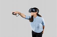 vr headset samsung oculus gear person using virtual rift mainstream thinks its
