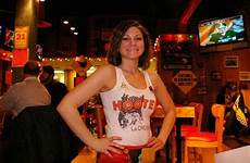 hooters waitress waitresses