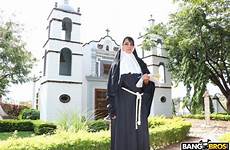 bangbros pineda yudi monja actriz colombiana nypost contrato asegurar tras atrevidas miami convento vidamoderna hermana