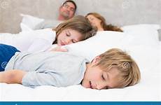 sleeping family bed preview