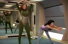 crusher beverly gates mcfadden troi deanna counselor desnuda tng