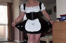 maid maids claire sissy dressed medicament gorge mal curtsey sissies toux