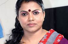 hot minu movie stills kurian saree spicy aunty tamil kerala mallu actress indian navel blouse sexy grade xossip show aunties